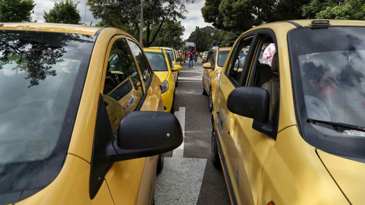 Mujer perdió la vida luego de convulsionar en un taxi en Bucaramanga.